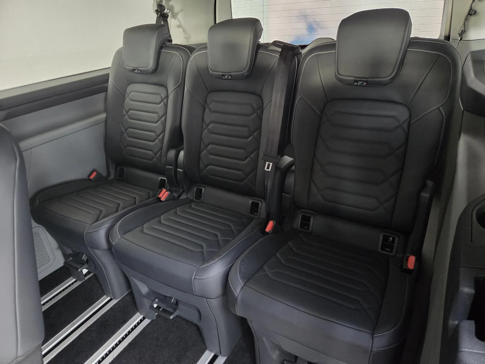 2026 Ford Tourneo Custom Titanium X, 17/30