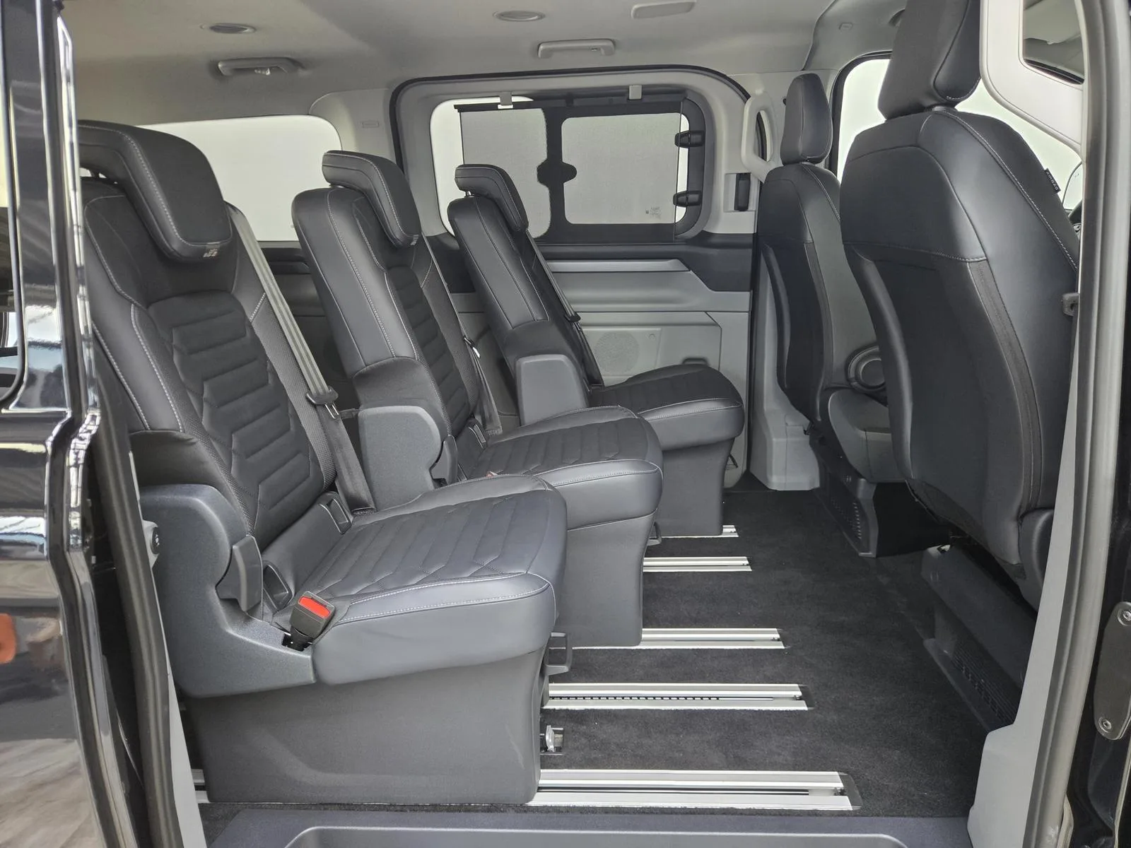 2026 Ford Tourneo Custom Titanium X, 23/30