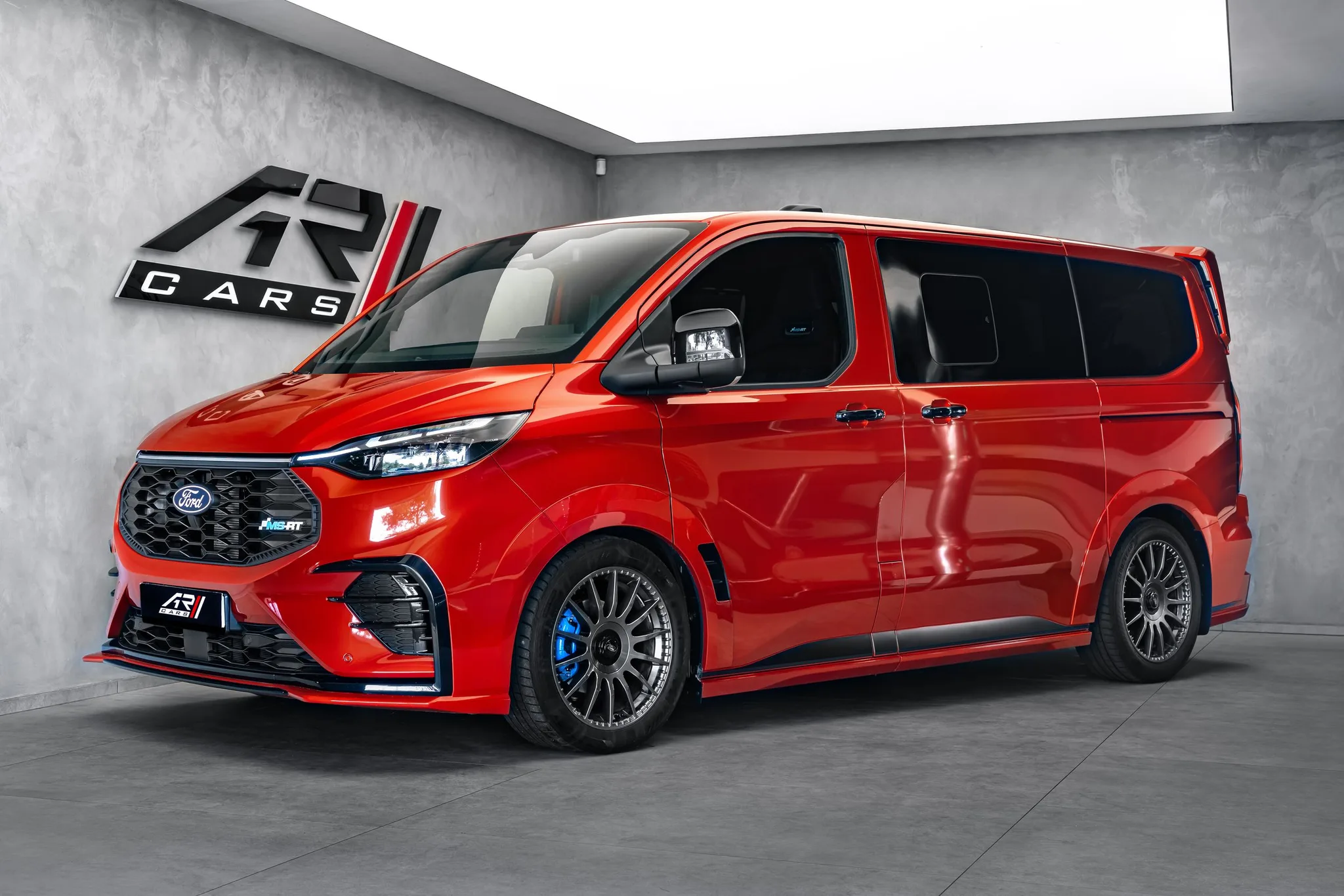 2026 Ford Transit Custom offered by a specialist dealer in Ostrava, Czechia, main photo