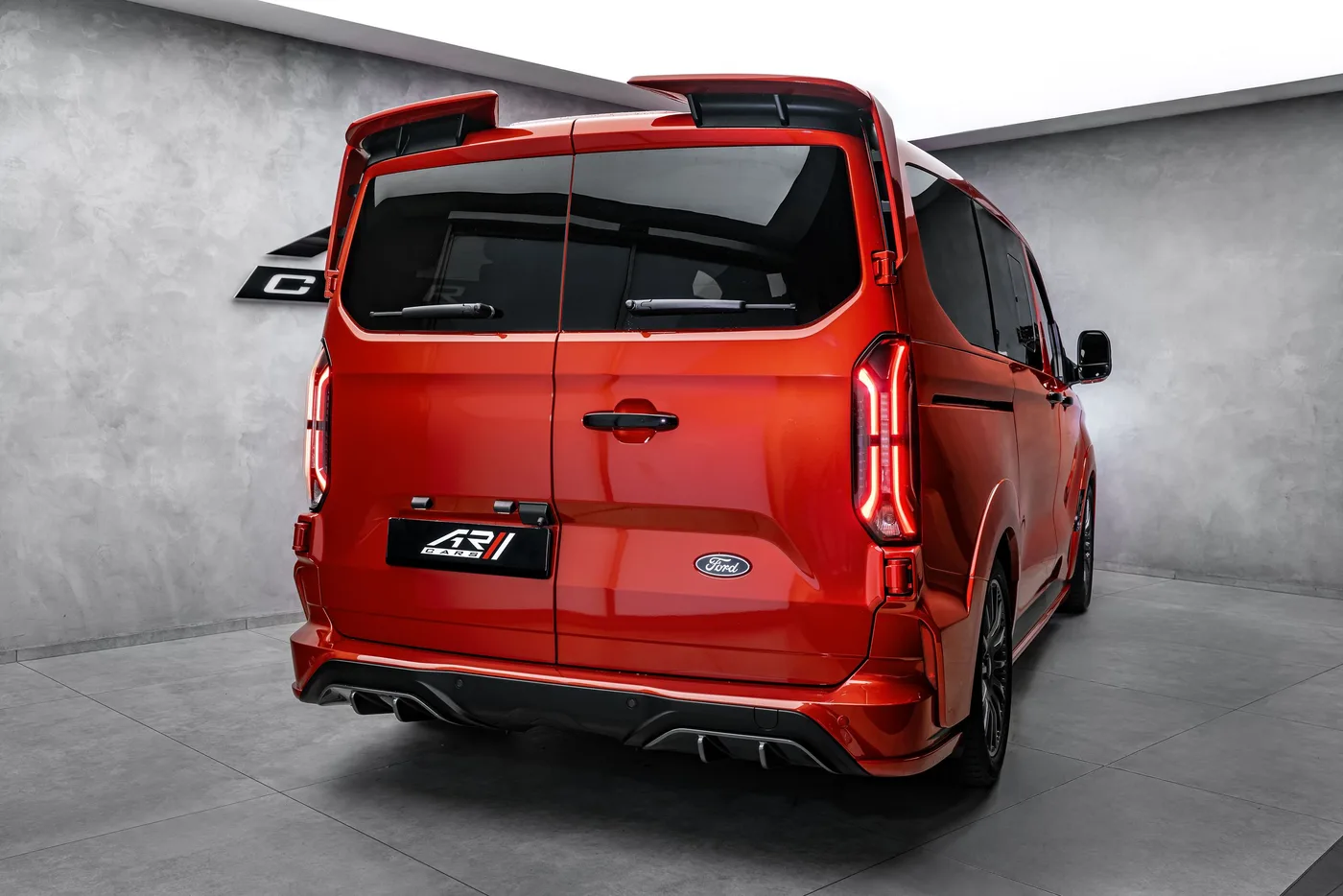 2026 Ford Transit Custom offered by a specialist dealer in Ostrava, Czechia, photo 6 of 15
