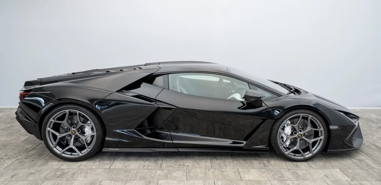 2026 Lamborghini Revuelto, 7/27