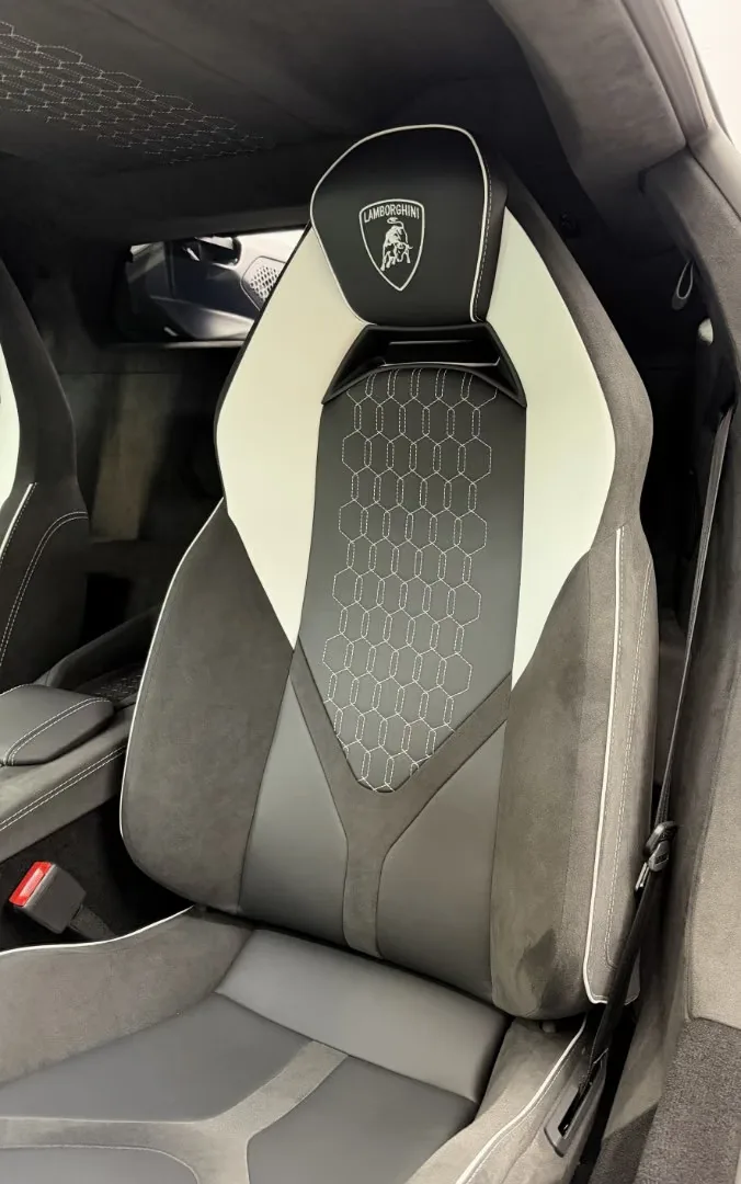 2026 Lamborghini Revuelto, 19/27