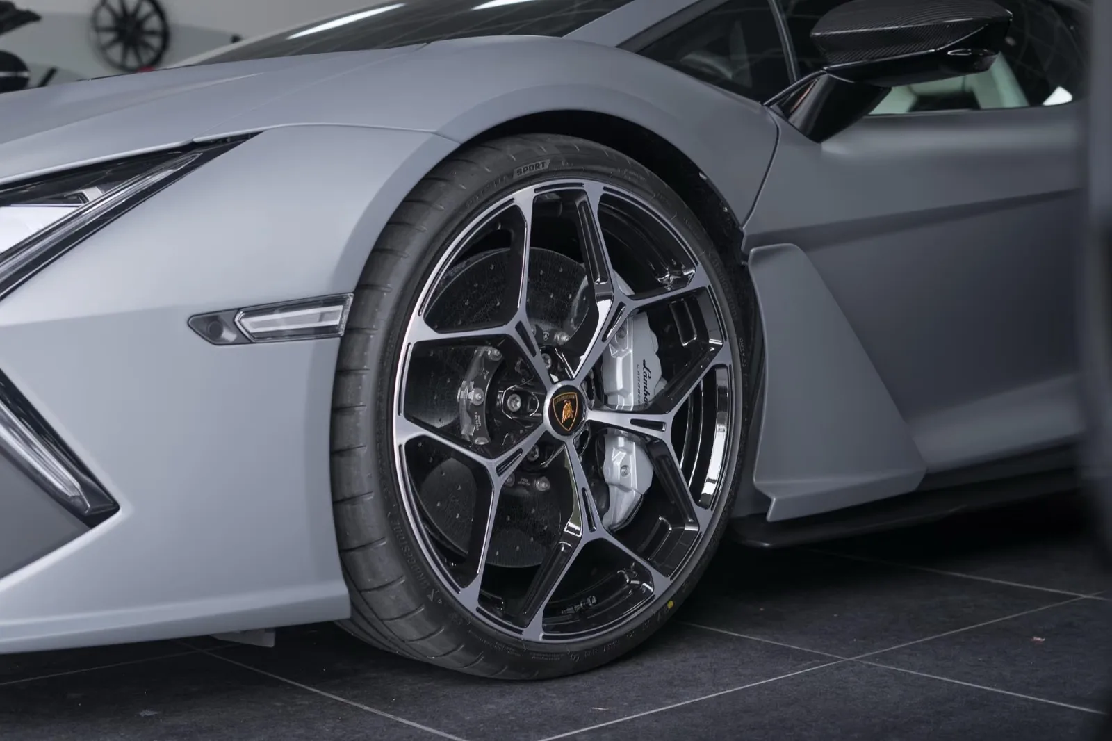 2026 Lamborghini Revuelto, 4/21