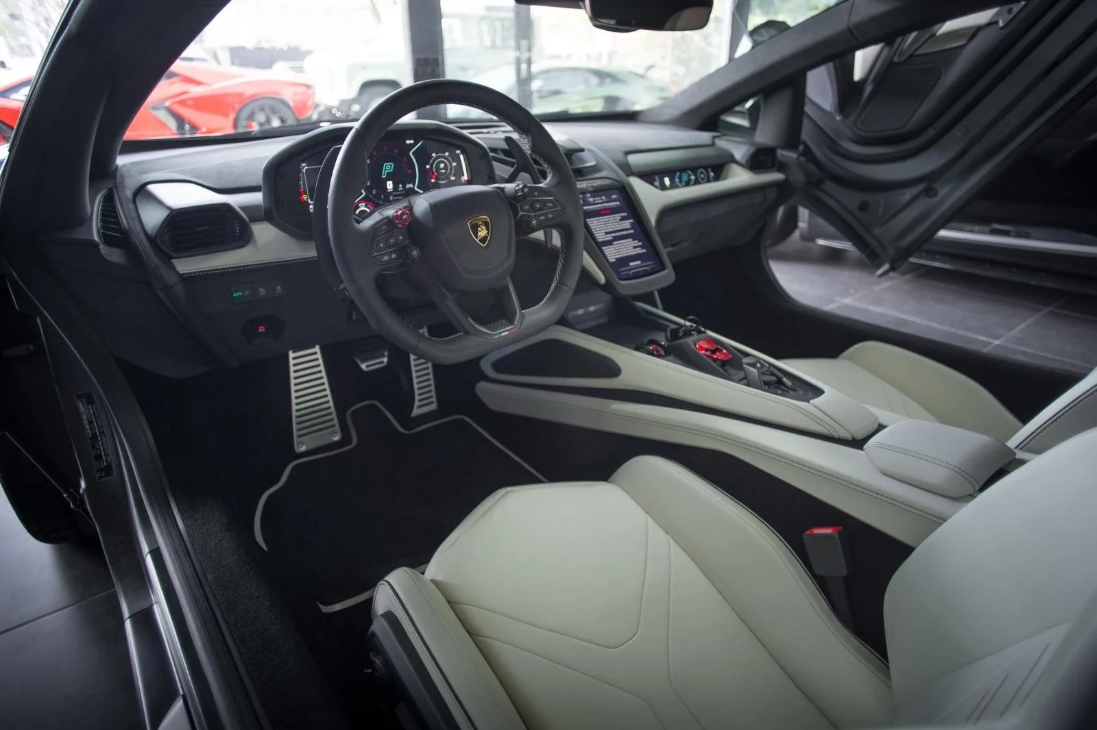 2026 Lamborghini Revuelto, 13/21