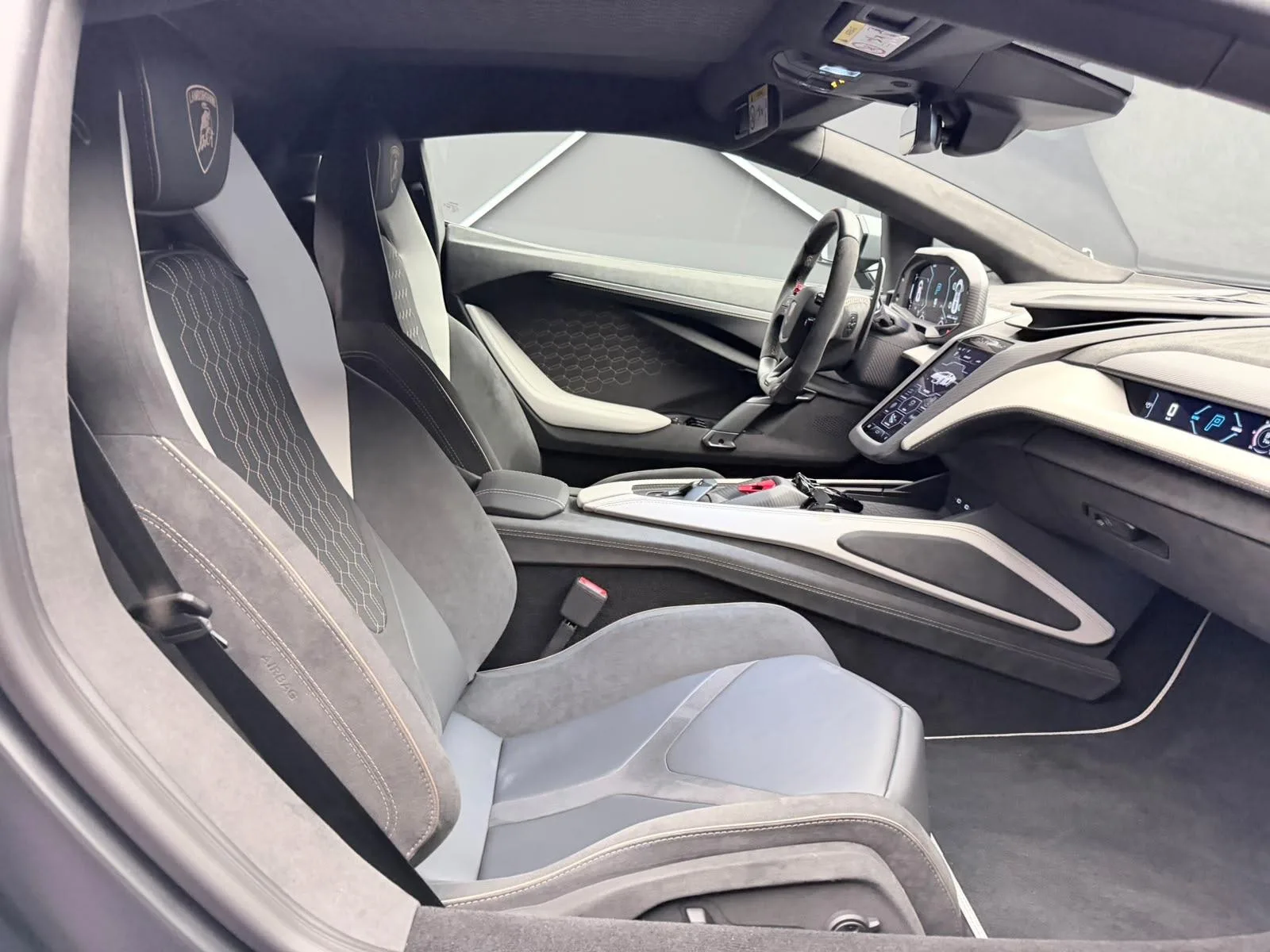 2026 Lamborghini Revuelto, 12/20