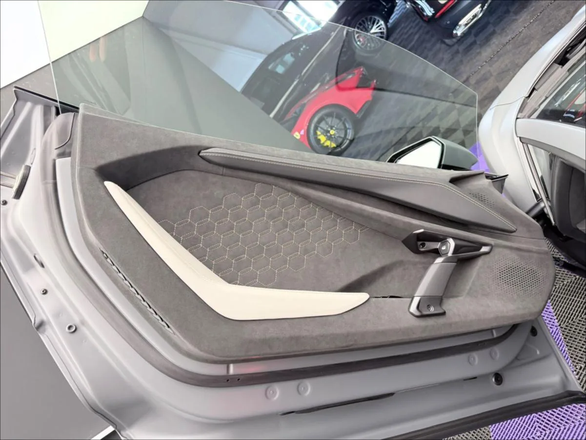 2026 Lamborghini Revuelto, 16/20