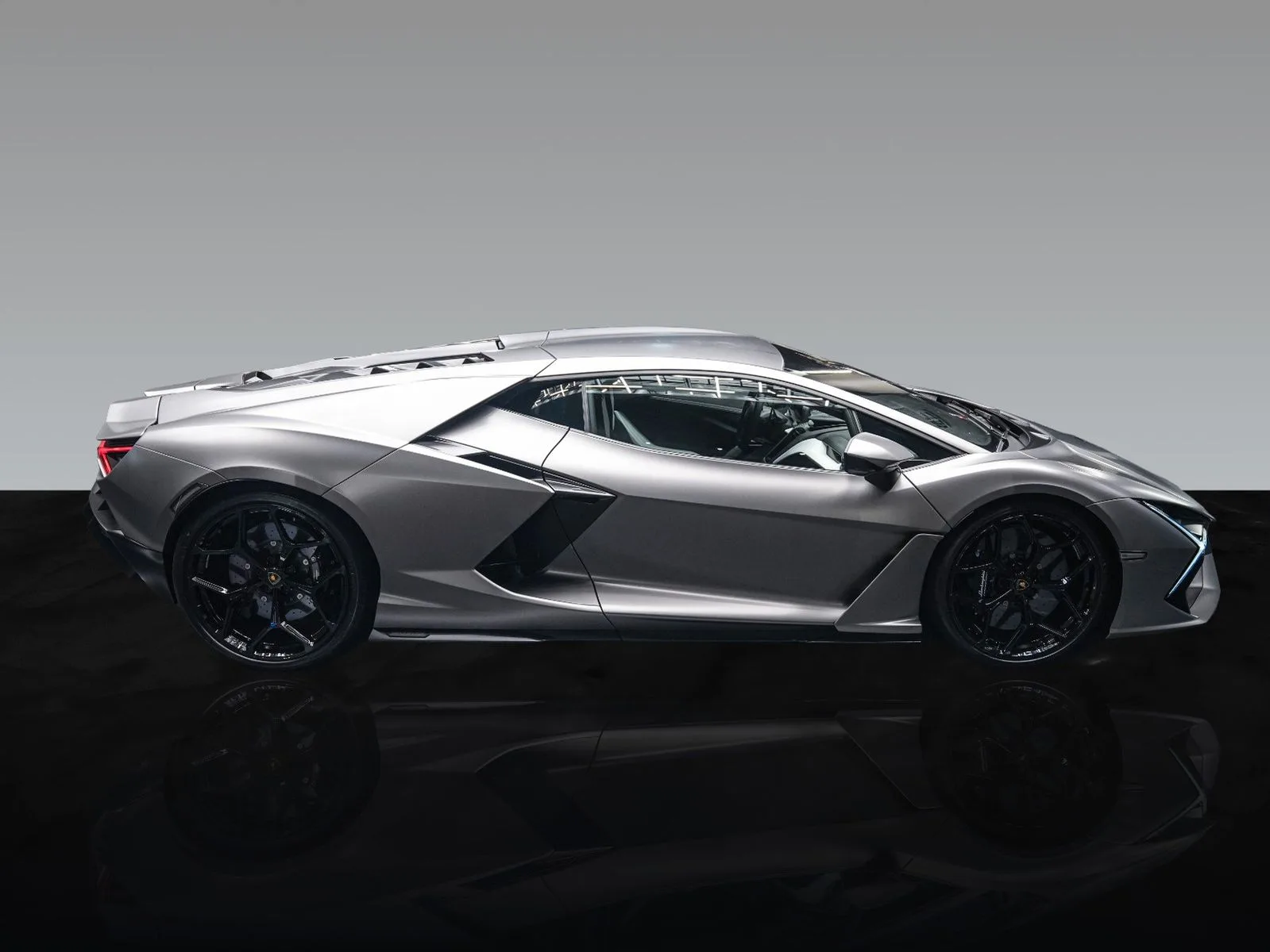 2026 Lamborghini Revuelto, 3/30