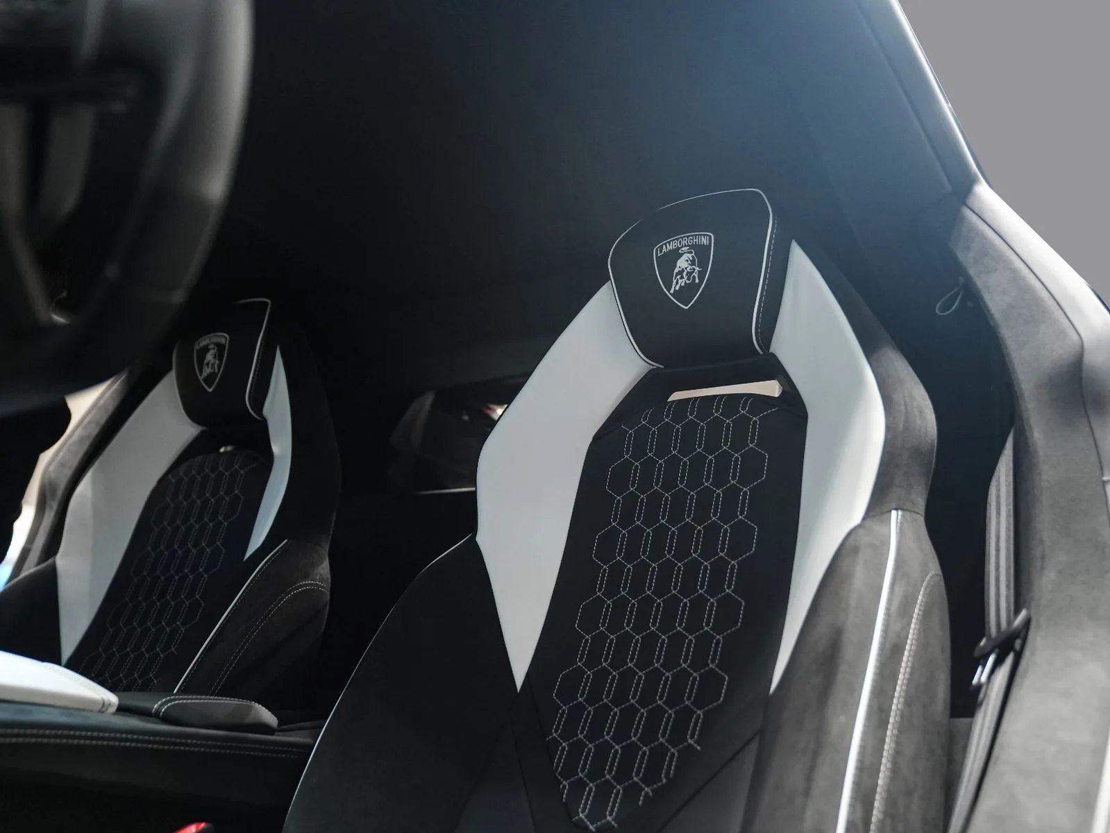 2026 Lamborghini Revuelto, 7/30