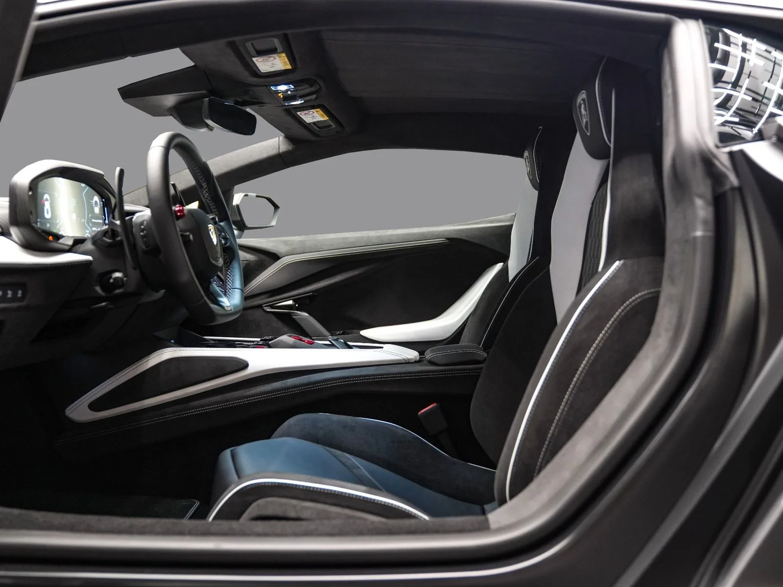 2026 Lamborghini Revuelto, 23/30
