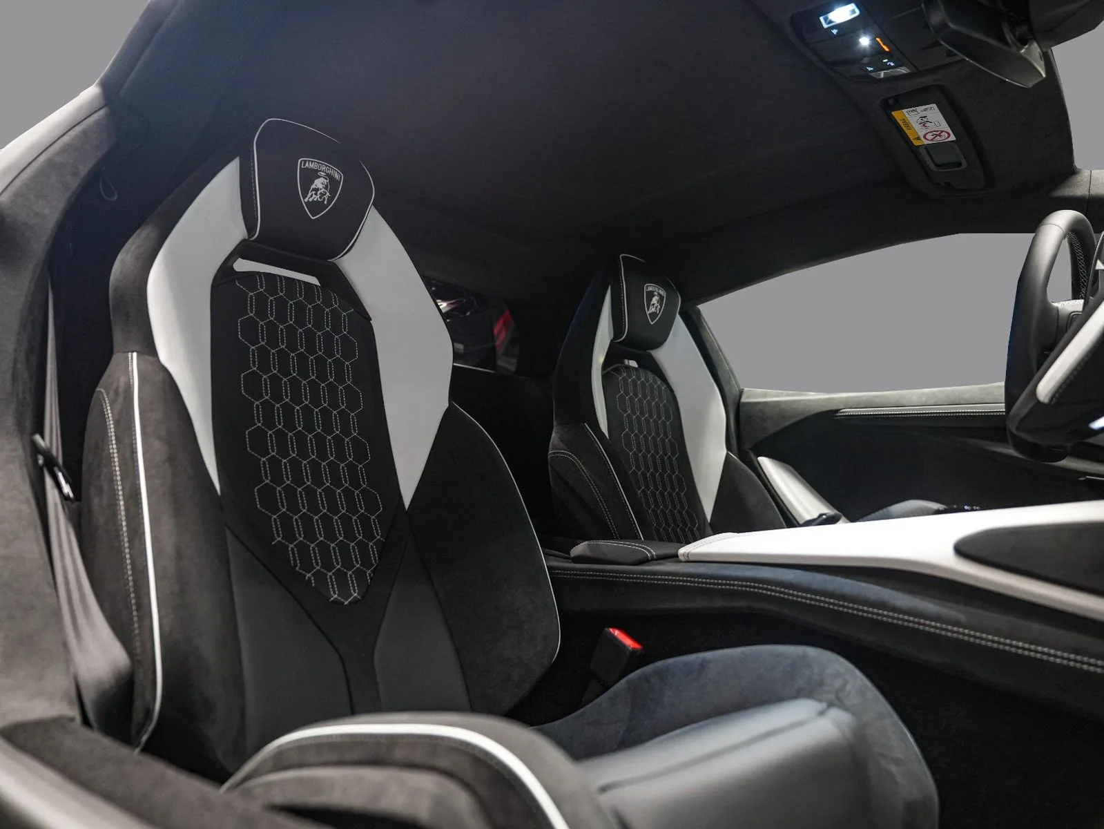 2026 Lamborghini Revuelto, 26/30