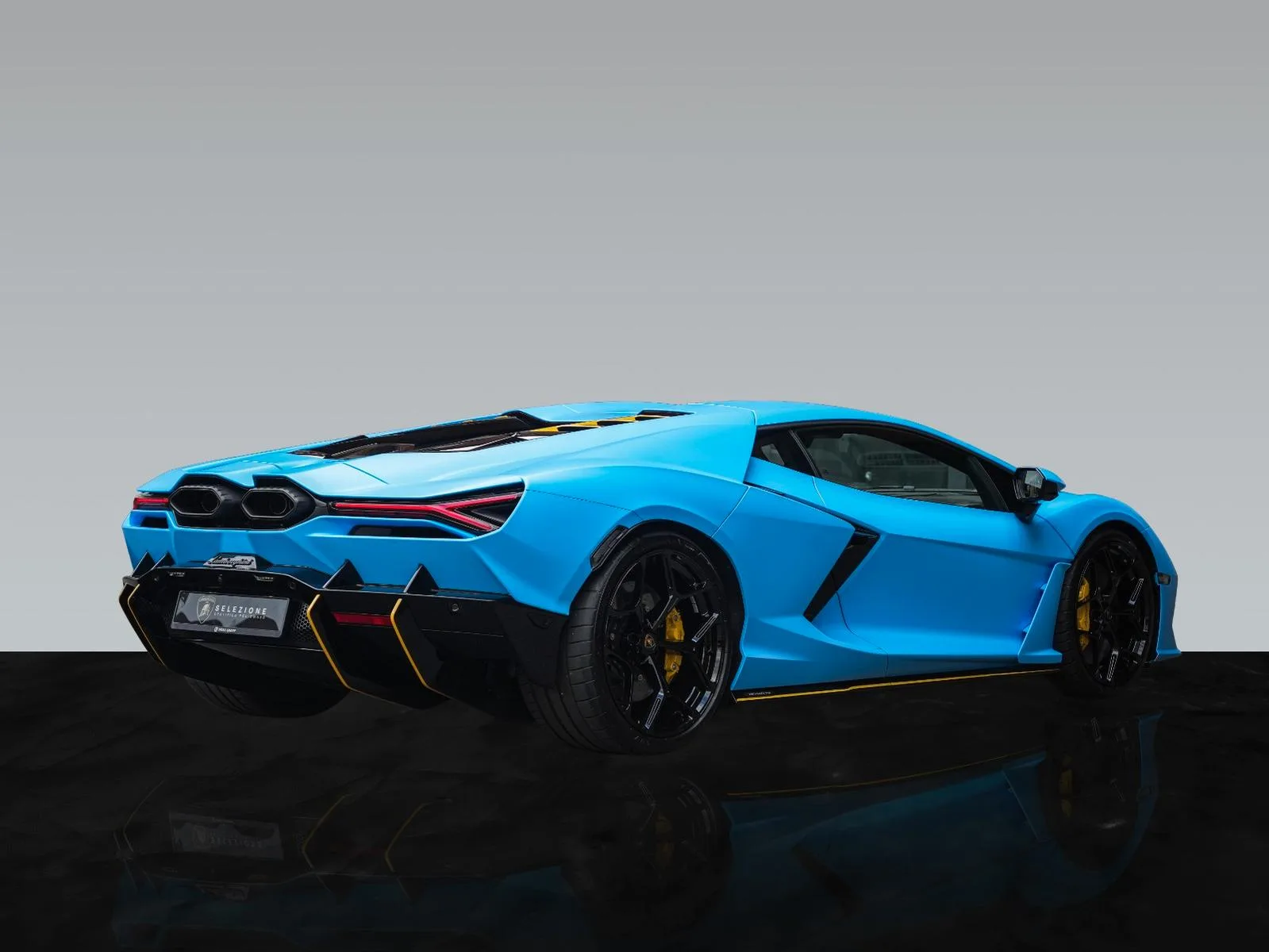 2026 Lamborghini Revuelto, 2/30
