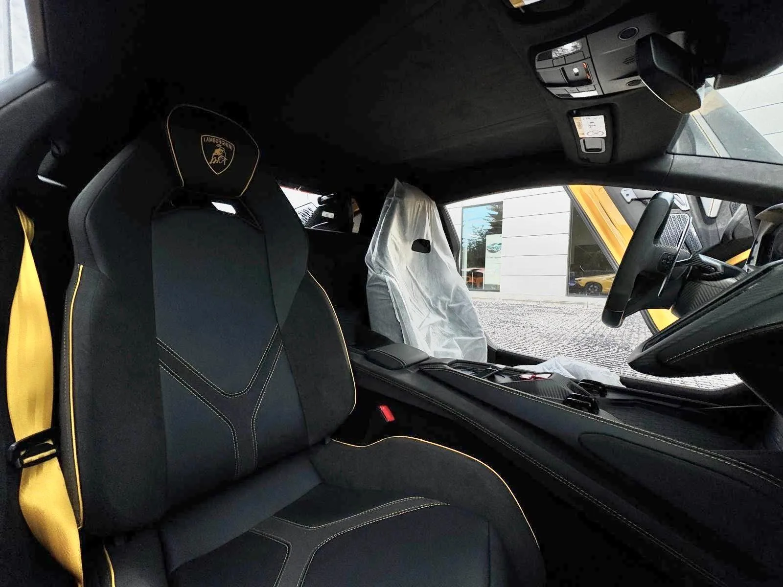 2026 Lamborghini Revuelto, 7/14