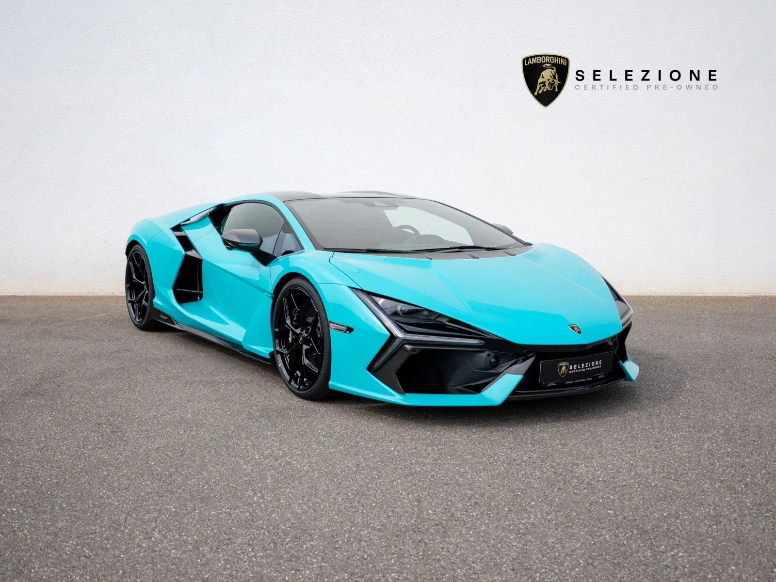 2026 Lamborghini Revuelto proposée par un concessionnaire spécialisé à Singen, Allemagne, photo principale