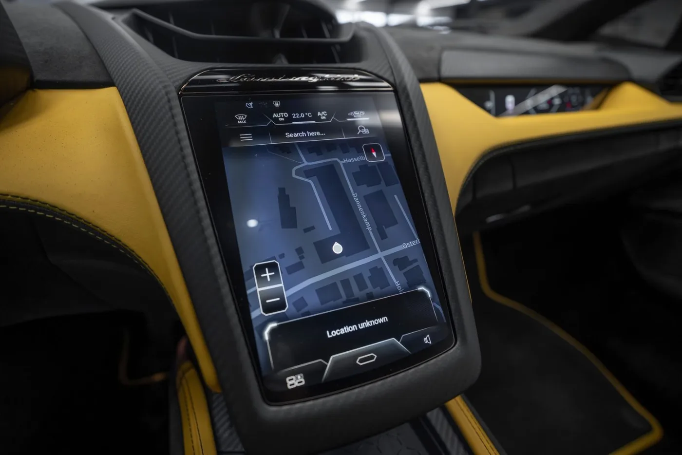 2026 Lamborghini Revuelto offered by a supercar dealer in Schenefeld, Germany, photo 19 of 25
