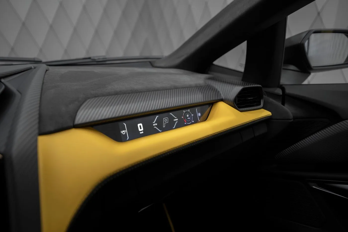 2026 Lamborghini Revuelto offered by a supercar dealer in Schenefeld, Germany, photo 23 of 25