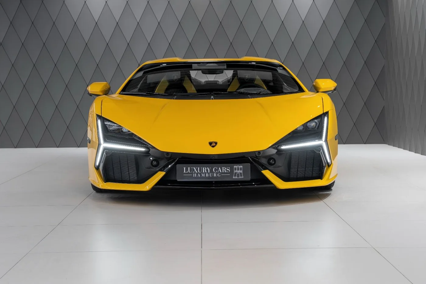 2026 Lamborghini Revuelto proposée par un spécialiste de la supercar à Schenefeld, Allemagne, photo 2 sur 25
