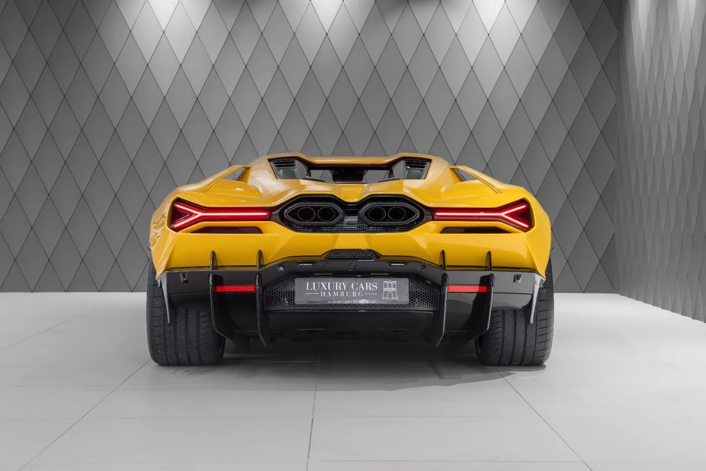 2026 Lamborghini Revuelto proposée par un spécialiste de la supercar à Schenefeld, Allemagne, photo 6 sur 25