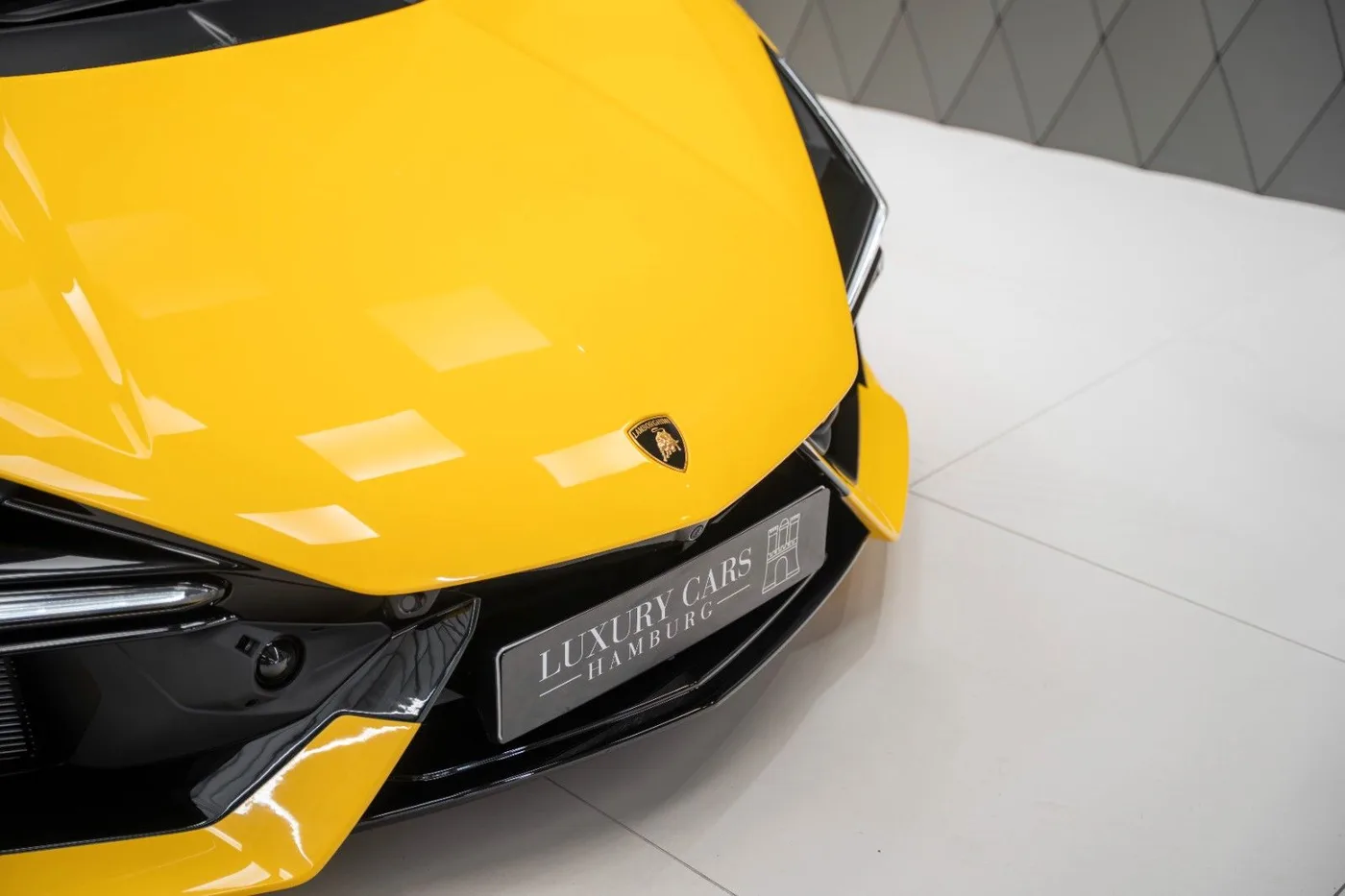 2026 Lamborghini Revuelto proposée par un spécialiste de la supercar à Schenefeld, Allemagne, photo 8 sur 25