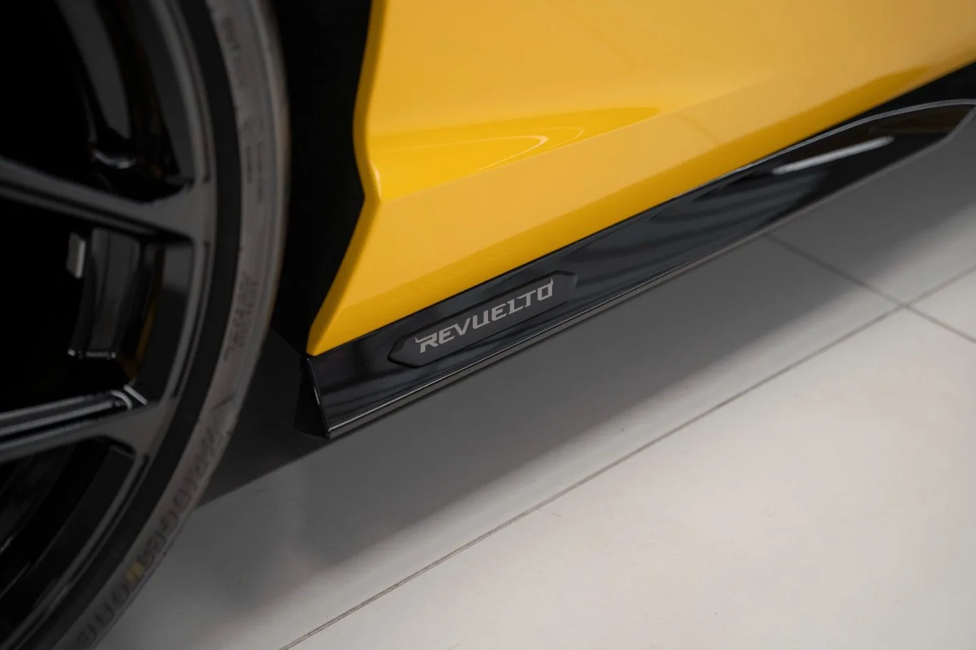 2026 Lamborghini Revuelto proposée par un spécialiste de la supercar à Schenefeld, Allemagne, photo 11 sur 25