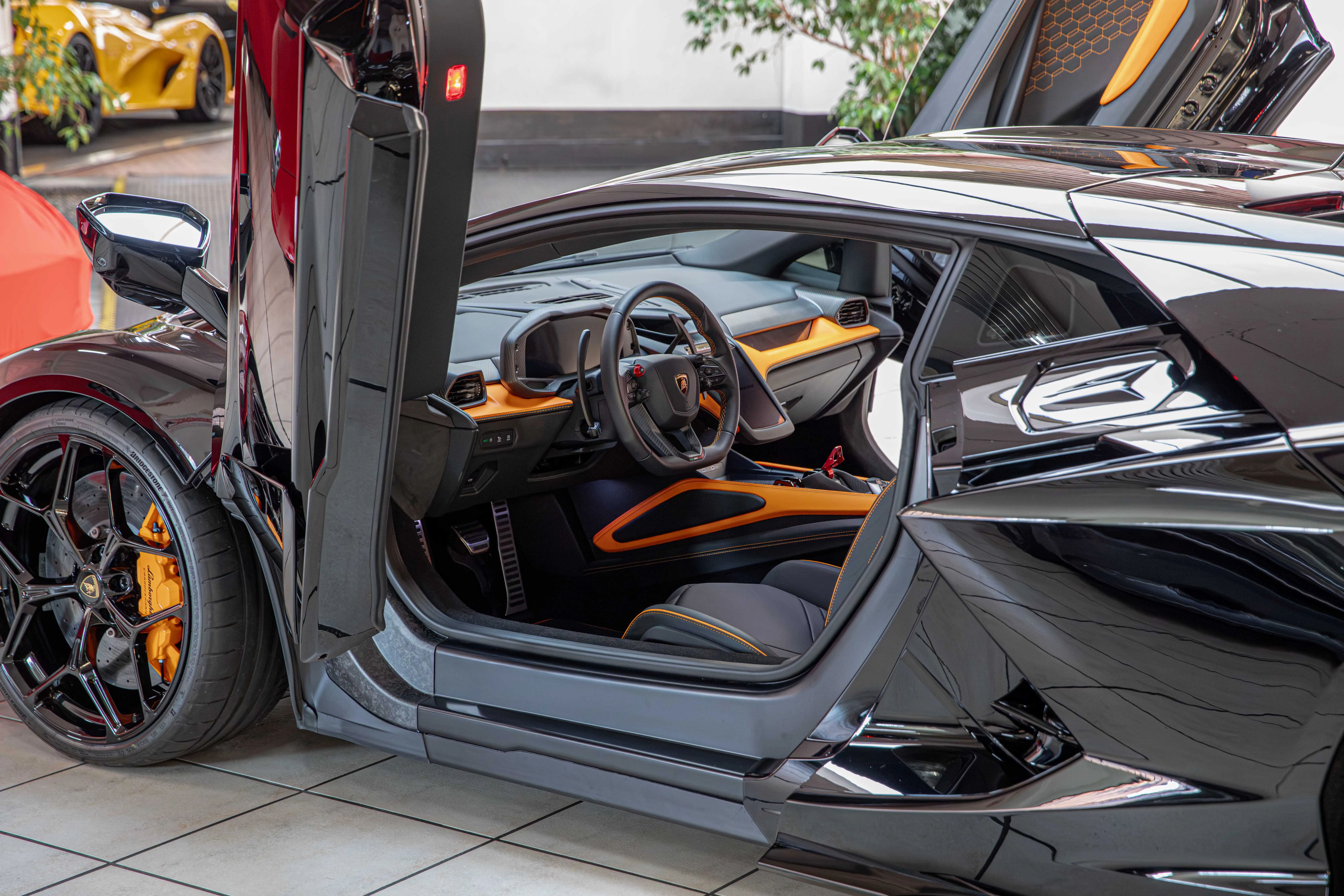 2026 Lamborghini Revuelto MY26, 6/30