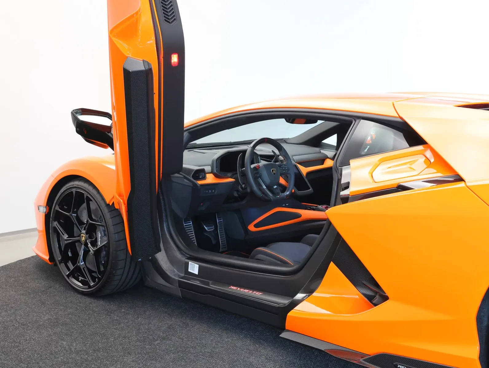 2026 Lamborghini Revuelto, 16/25