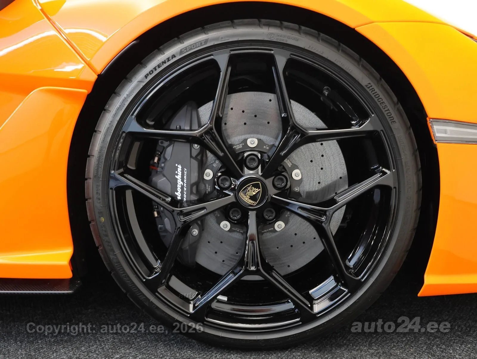 2026 Lamborghini Revuelto, 17/25