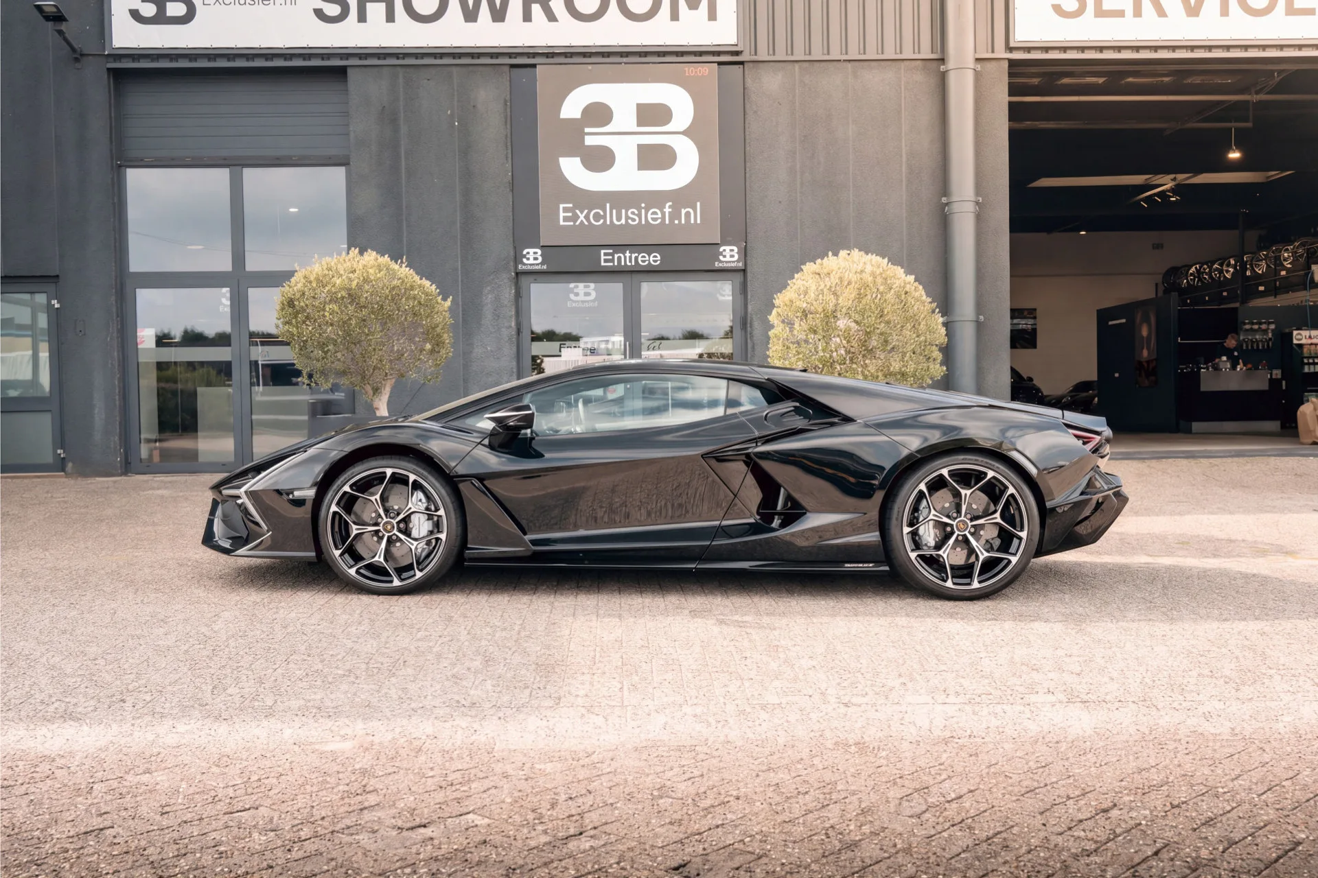 2026 Lamborghini Revuelto, 8/29