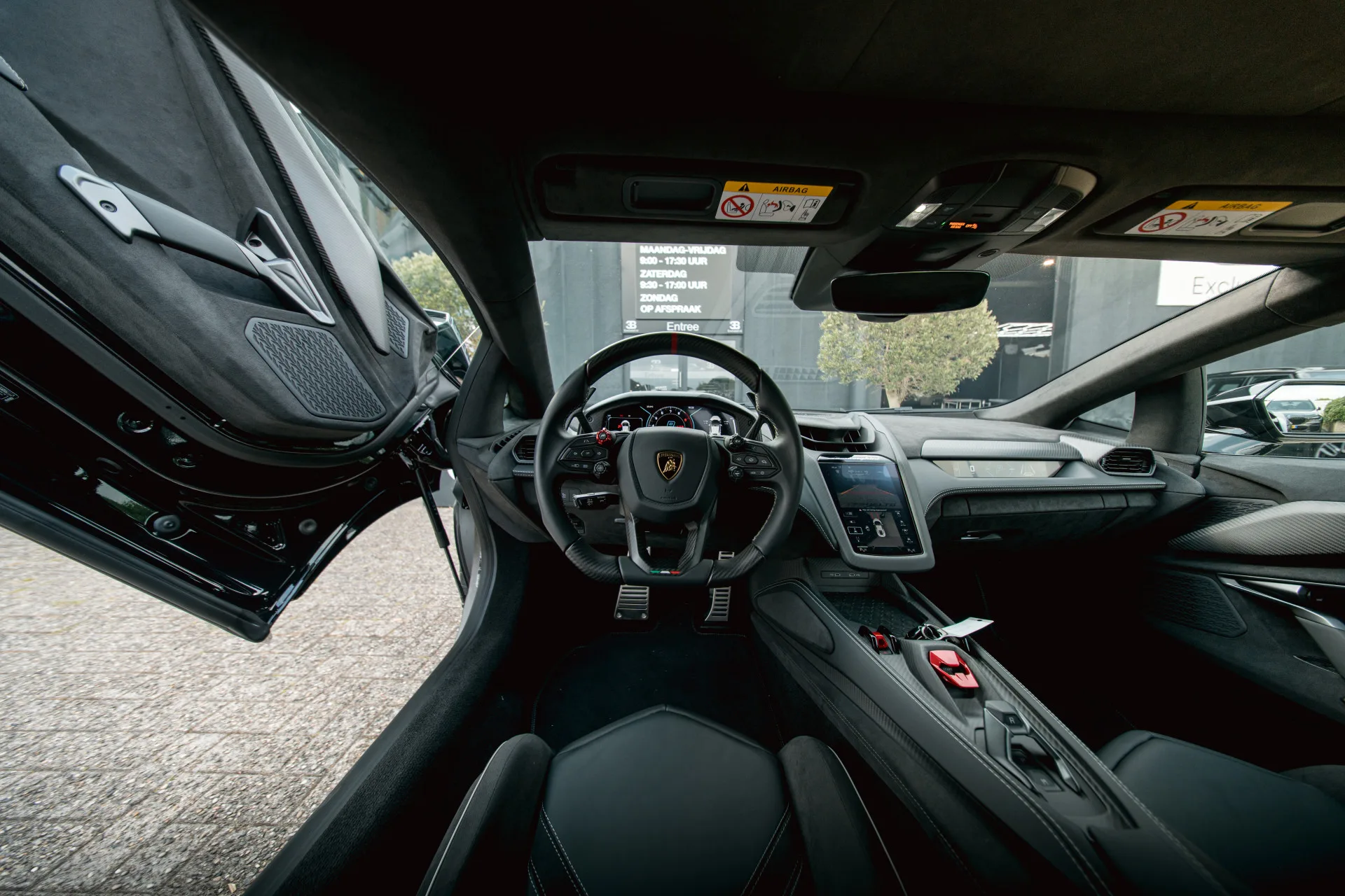 2026 Lamborghini Revuelto, 18/29