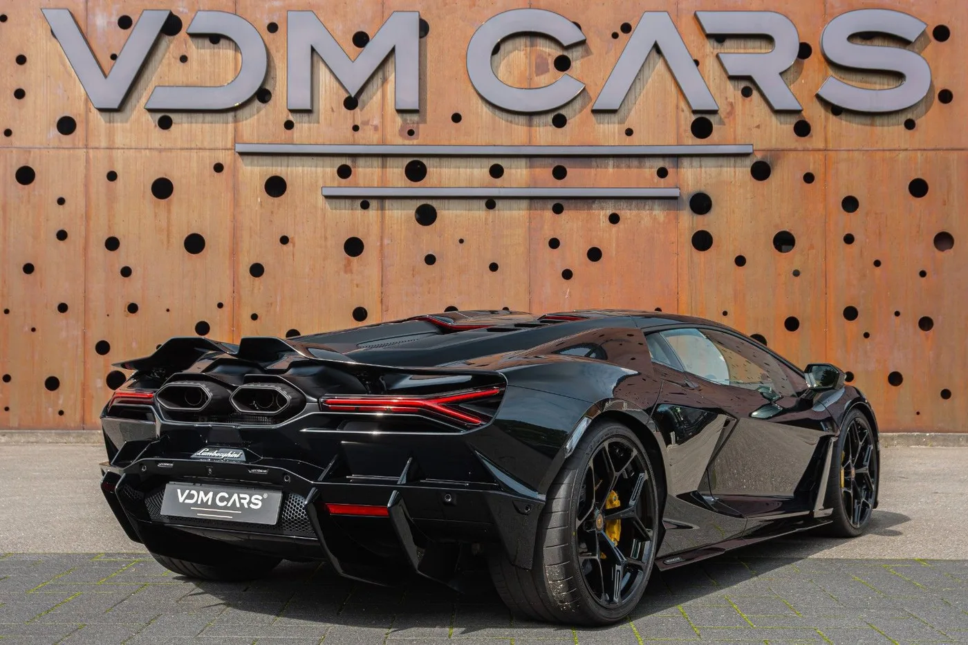 2026 Lamborghini Revuelto proposée par un spécialiste de la supercar à Gronau, Allemagne, photo 8 sur 25