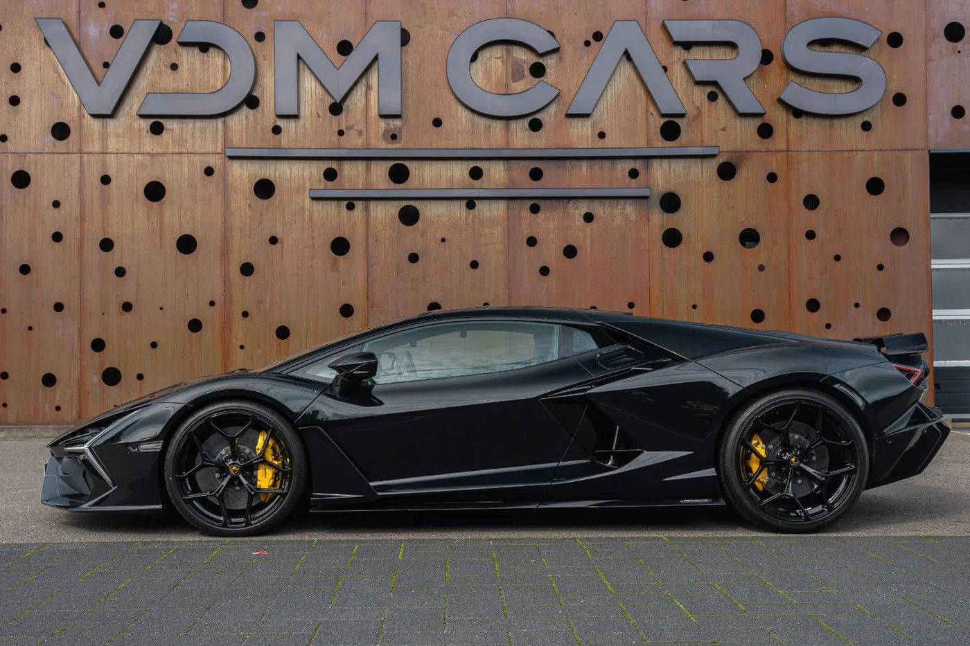 2026 Lamborghini Revuelto proposée par un spécialiste de la supercar à Gronau, Allemagne, photo 10 sur 25