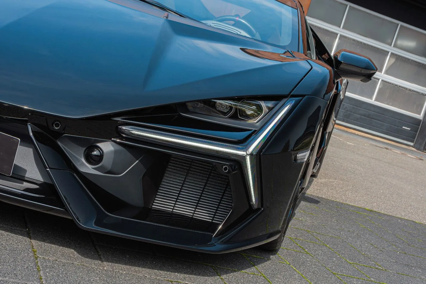 2026 Lamborghini Revuelto proposée par un spécialiste de la supercar à Gronau, Allemagne, photo 14 sur 25