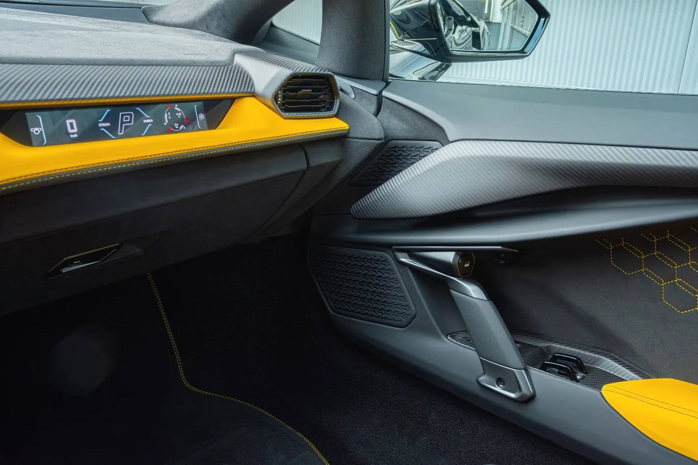 2026 Lamborghini Revuelto proposée par un spécialiste de la supercar à Gronau, Allemagne, photo 23 sur 25