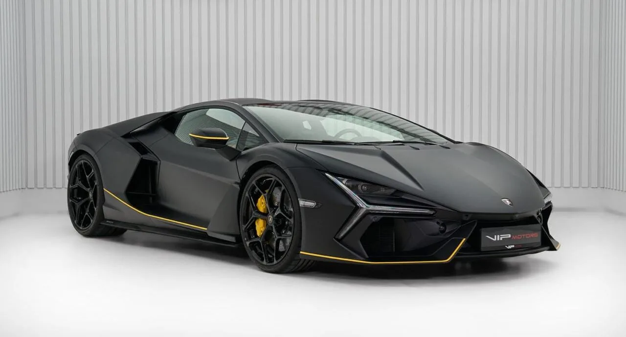 2026 Lamborghini Revuelto angeboten von einem Fachhändler in Dubai, Vereinigte Arabische Emirate, Hauptfoto