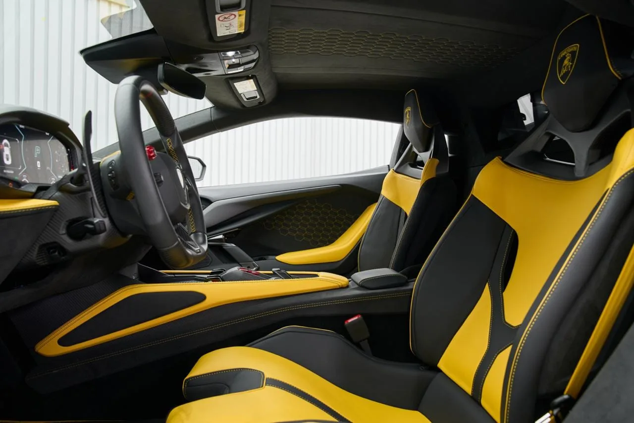 2026 Lamborghini Revuelto, 11/14