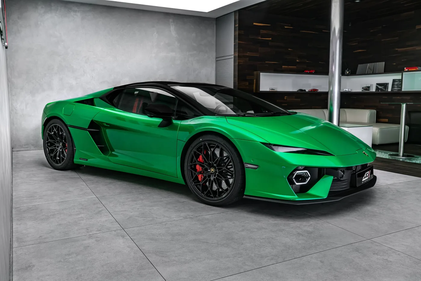 2026 Lamborghini Temerario offered by a specialist dealer in Ostrava, Czechia, photo 4 of 15
