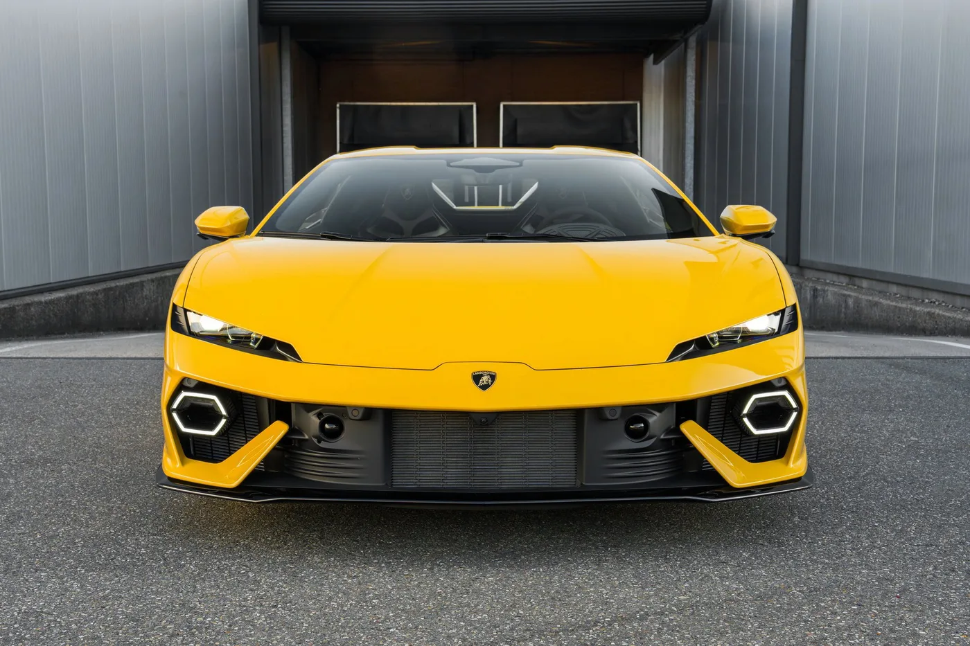 2026 Lamborghini Temerario angeboten von einem Supersportwagenhändler in Woerden, Niederlande, Foto 23 von 25