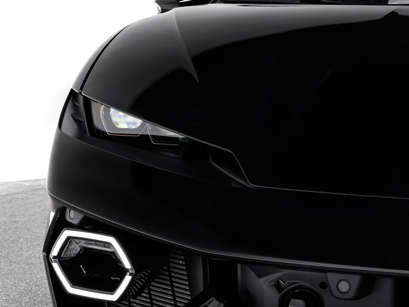 2026 Lamborghini Temerario offered by a specialist dealer in Böblingen, Germany, photo 15 of 15