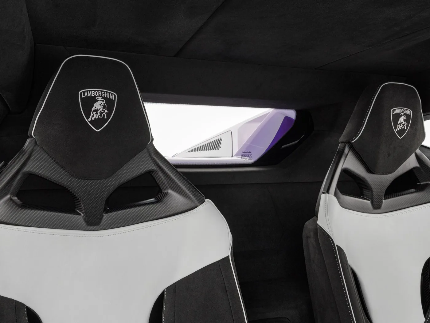 2026 Lamborghini Temerario offered by a specialist dealer in Böblingen, Germany, photo 12 of 25