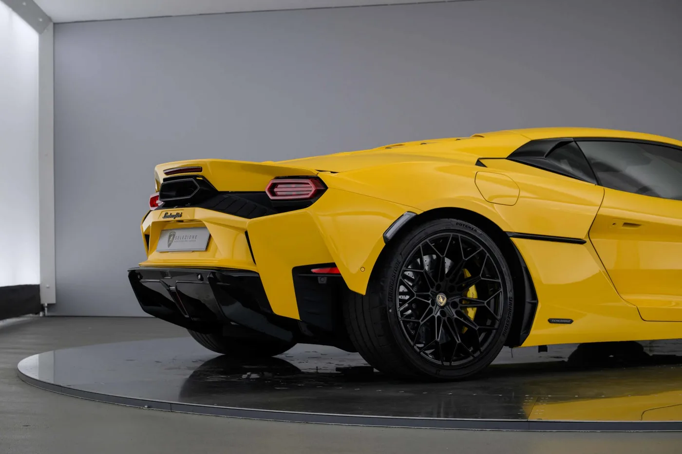 2026 Lamborghini Temerario offered by a franchised dealer group in London, United Kingdom, photo 19 of 20