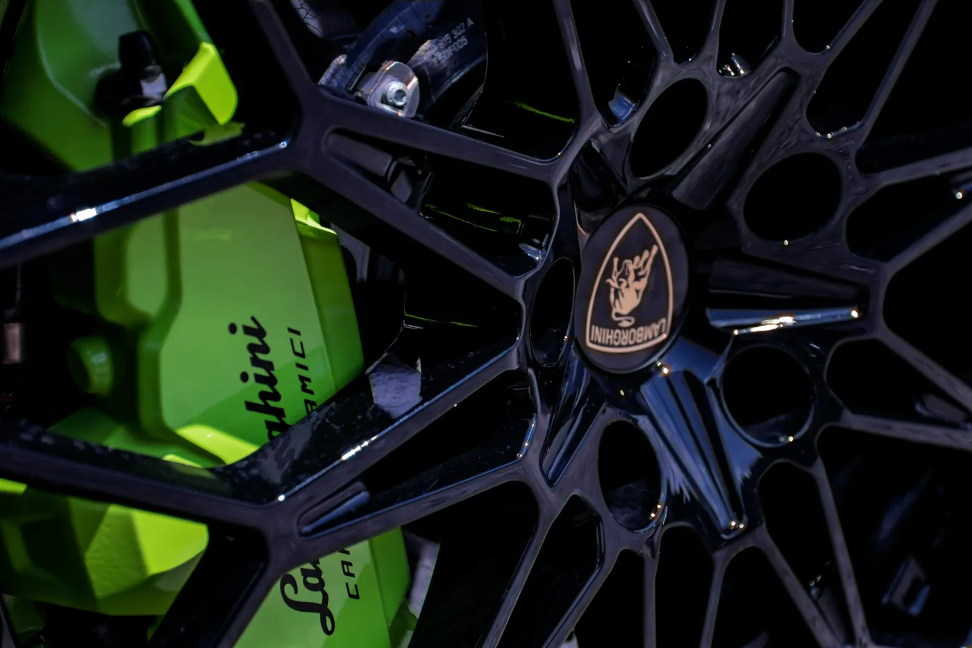 2026 Lamborghini Temerario offered by a franchised dealer group in Manchester, United Kingdom, photo 16 of 20