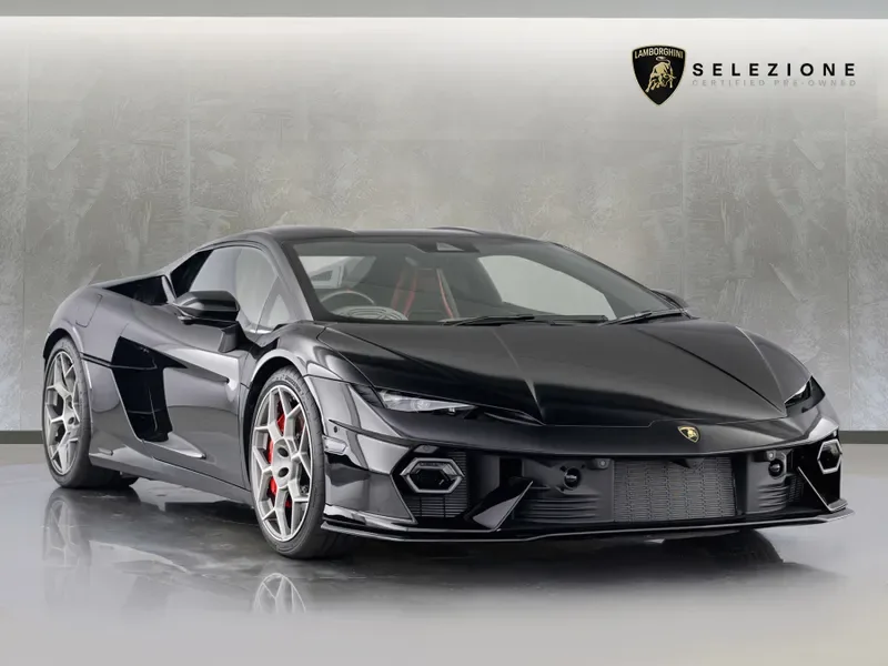 2026 Lamborghini Temerario proposta da un concessionario specializzato a Hatfield, Regno Unito, foto principale