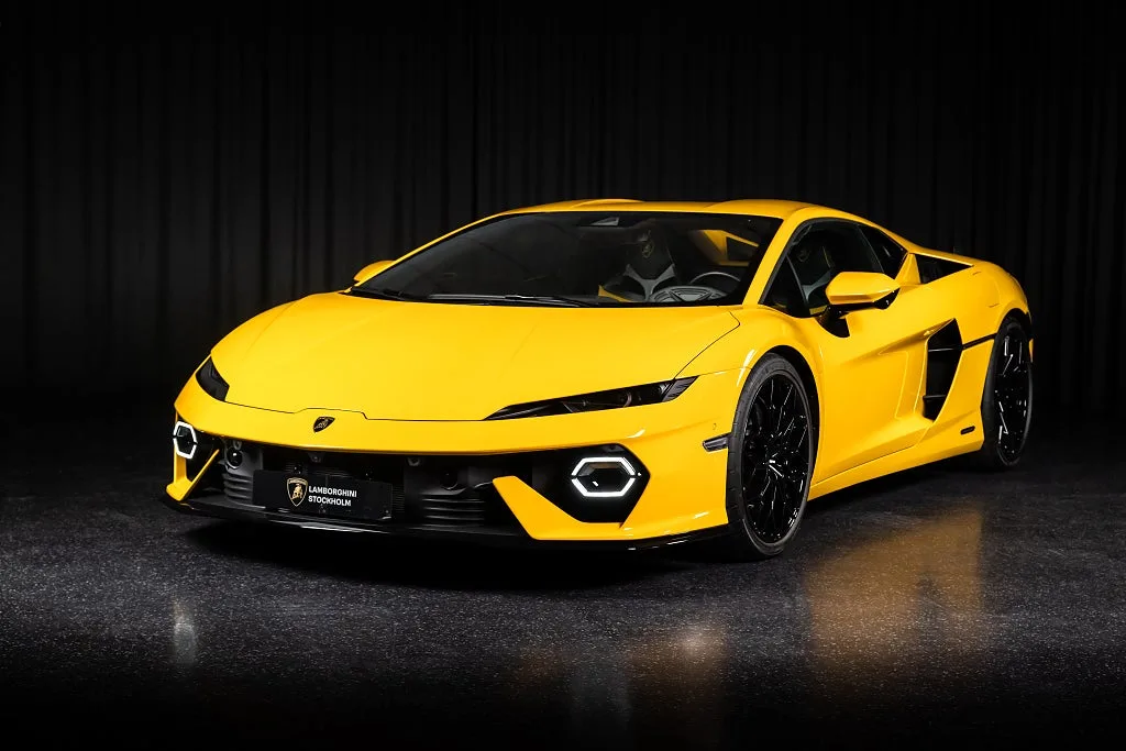 2026 Lamborghini Temerario proposta da un concessionario specializzato a Järfälla, Svezia, foto principale