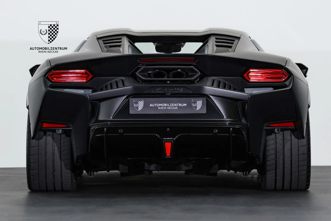 2026 Lamborghini Temerario offered by a supercar dealer in Viernheim, Germany, photo 6 of 25