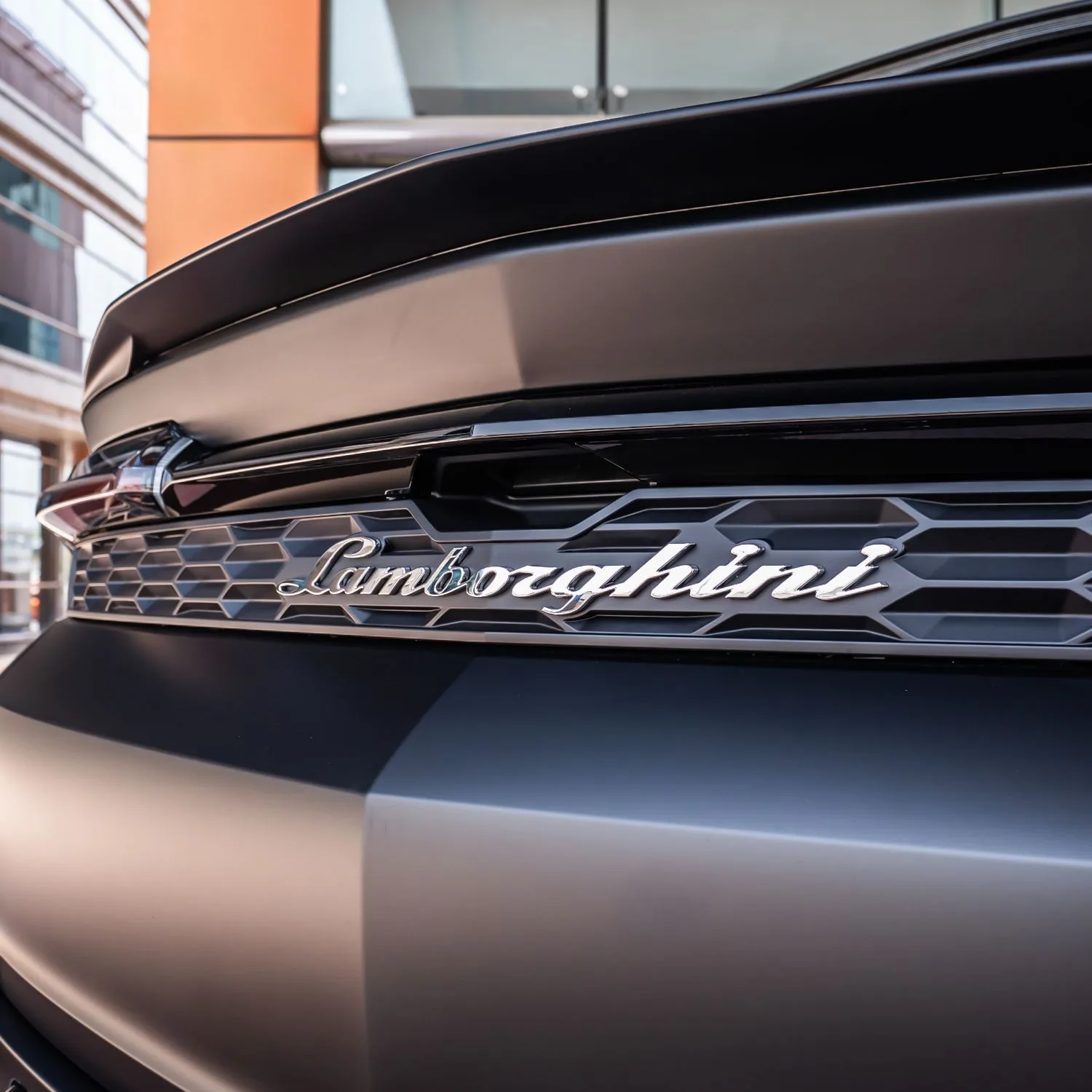 2026 Lamborghini Urus SE offered by a specialist dealer in Dubai, United Arab Emirates, photo 2 of 24