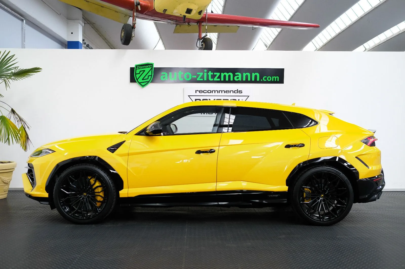 2026 Lamborghini Urus SE, 5/29