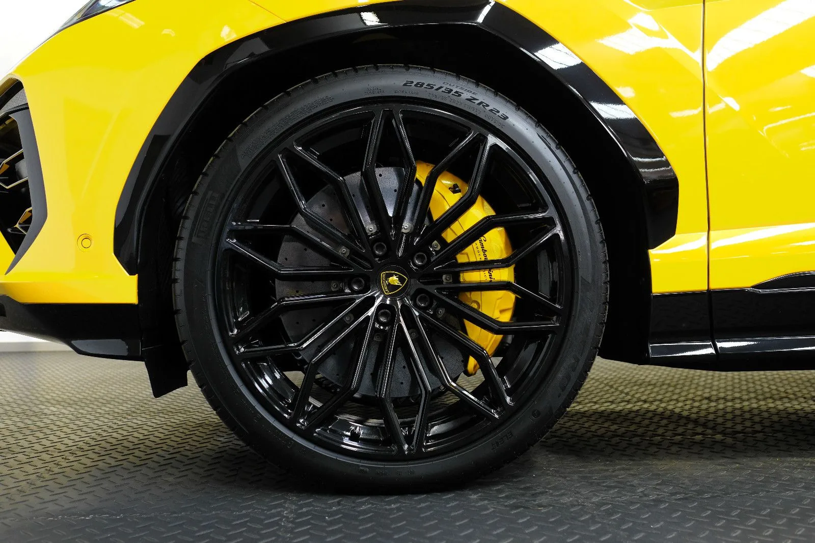 2026 Lamborghini Urus SE, 6/29