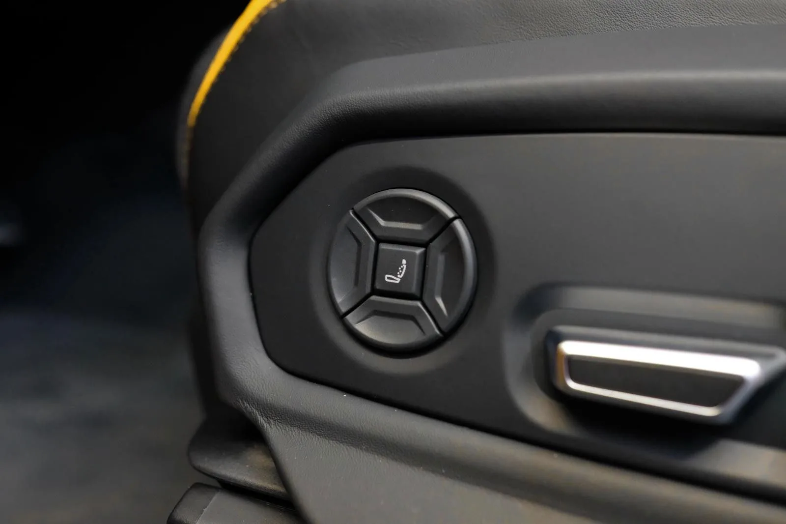 2026 Lamborghini Urus SE, 19/29