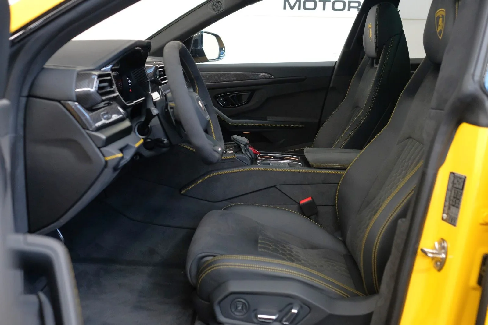 2026 Lamborghini Urus SE, 11/30