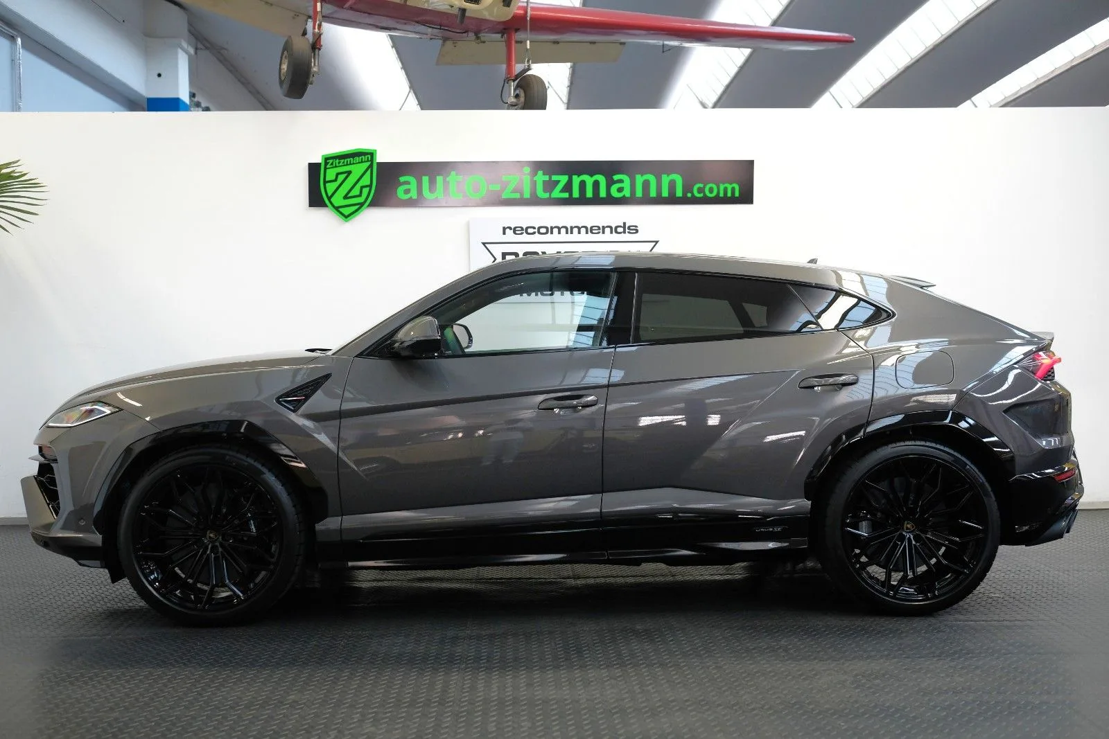 2026 Lamborghini Urus SE, 8/30
