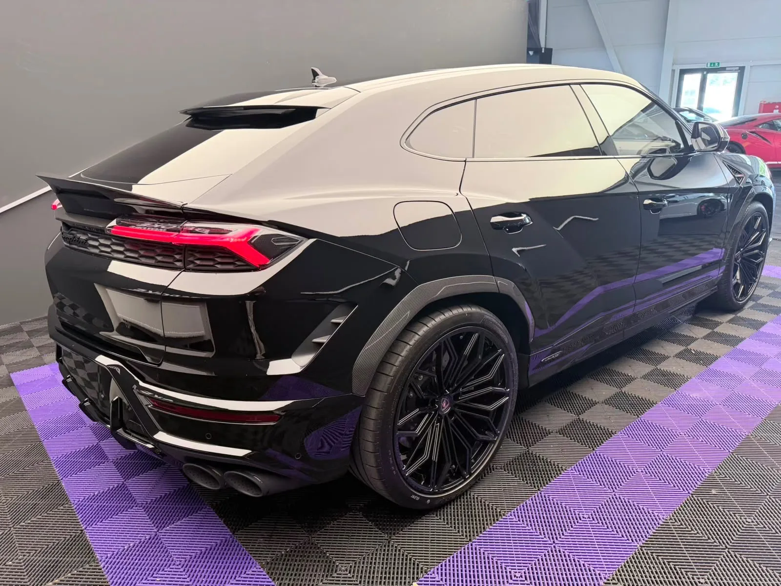 2026 Lamborghini Urus SE, 6/29